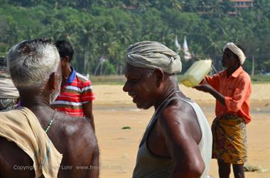 Fishing with net, Chowara Beach,_DSC_9922_H600